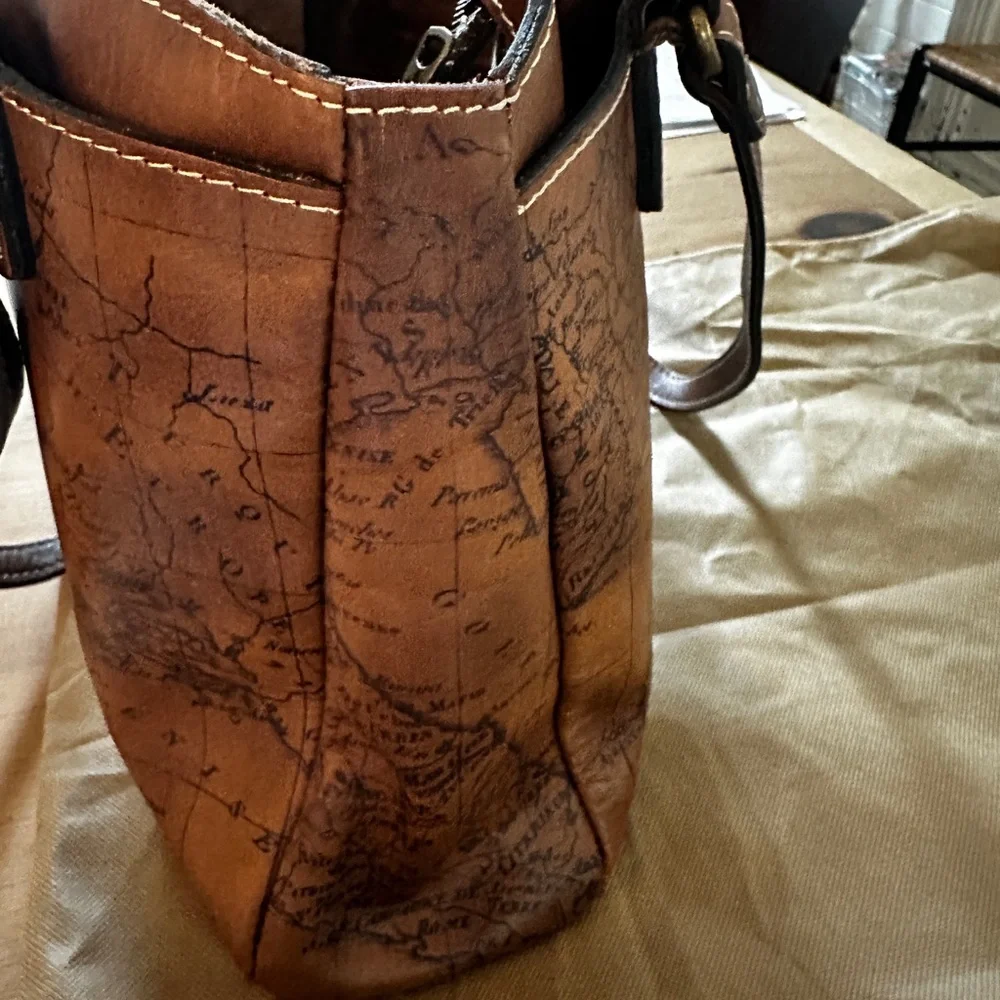 Poppy Top Zip Tote Signature Map Bag - Picture 7 of 15
